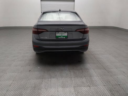 Used 2024 Volkswagen Jetta SE FWD image 6