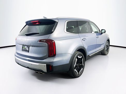 Used 2024 Kia Telluride S image 9