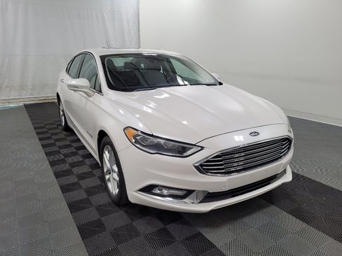 Used 2018 Ford Fusion Titanium FWD image 13