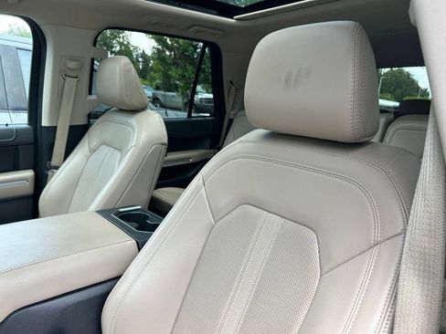 Used 2024 Ford Expedition Limited RWD image 21