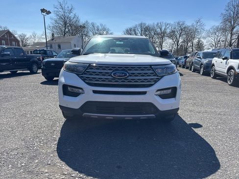 Used 2022 Ford Explorer Limited w/ Equipment Group 301A image 2