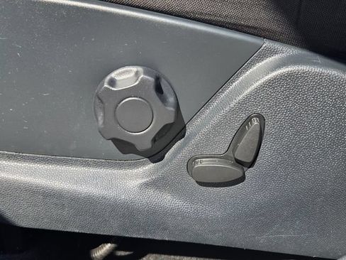Used 2018 Ford EcoSport SE FWD image 20