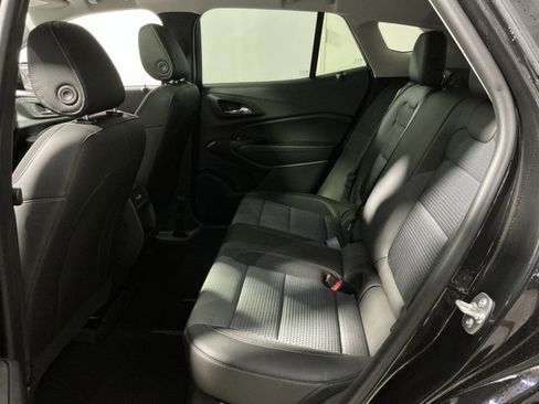 New 2026 Chevrolet Trax LT w/ Sunroof Package image 31