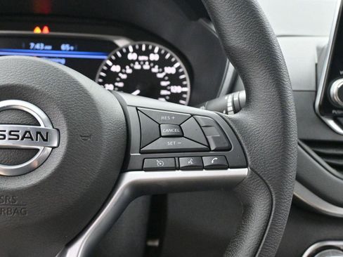 Used 2021 Nissan Altima 2.5 SV image 15