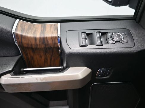 Used 2018 Ford F150 Lariat AWD/4WD image 16