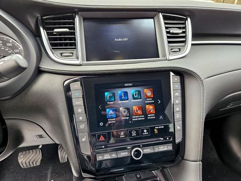 New 2025 INFINITI QX50 Luxe image 21