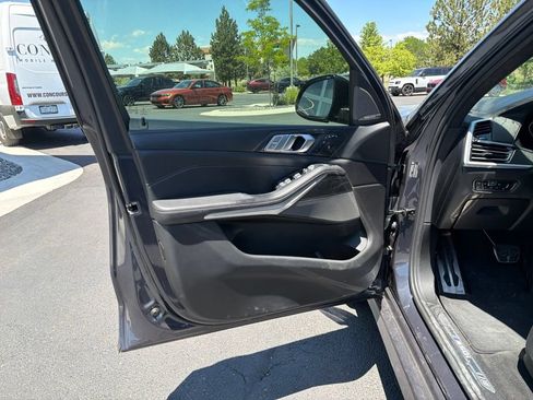 Used 2021 BMW X7 M50i w/ Executive Package AWD/4WD image 9