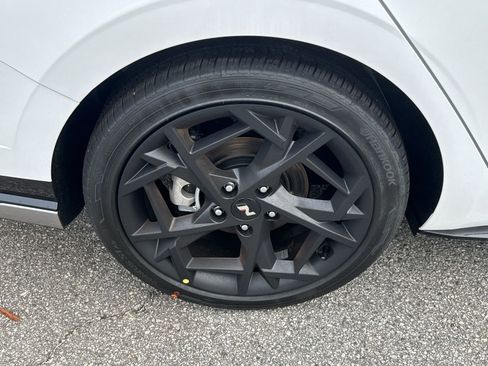 New 2025 Hyundai Elantra N Line image 17
