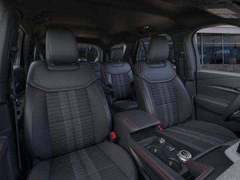 New 2026 Ford Explorer ST-Line image 10