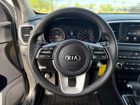 Used 2021 Kia Sportage LX FWD image 13