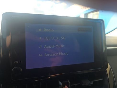 Used 2025 Toyota Corolla LE image 17