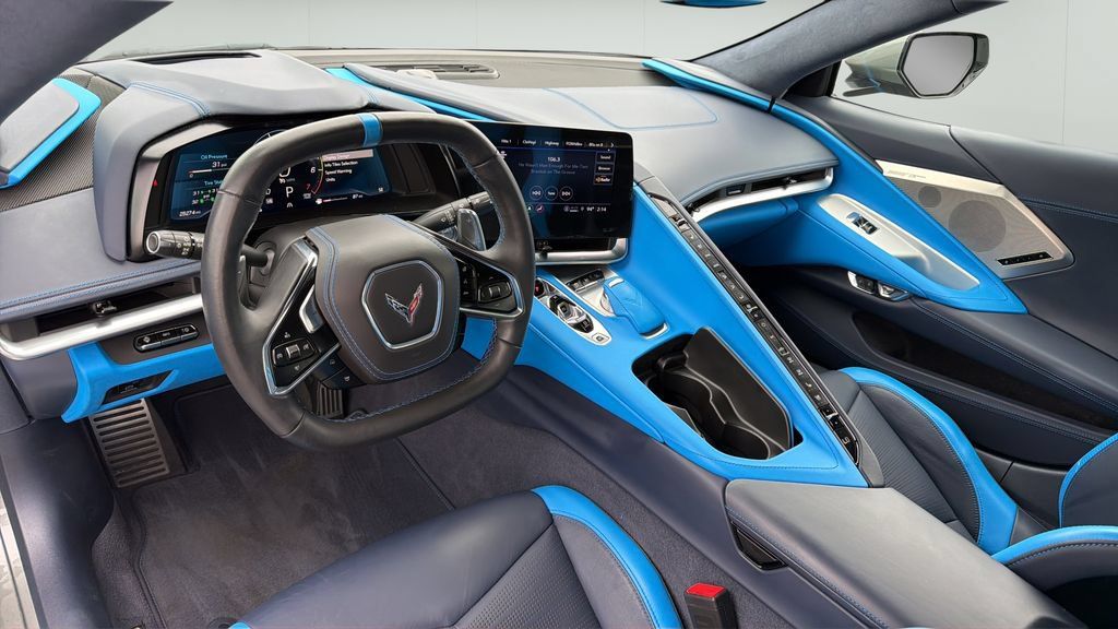 Used 2023 Chevrolet Corvette Stingray Premium Cpe w/ Z51 Performance Package RWD image 20