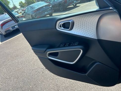 Certified 2024 Kia Soul LX w/ Option Group 015 FWD image 19