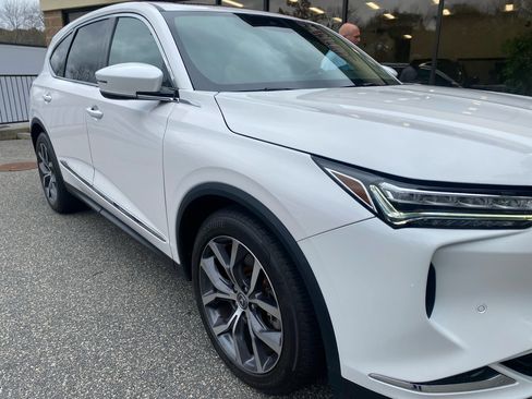 Used 2024 Acura MDX SH-AWD w/ Technology Package image 37