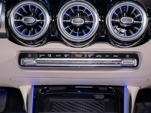 Certified 2026 Mercedes-Benz GLB 250 image 17