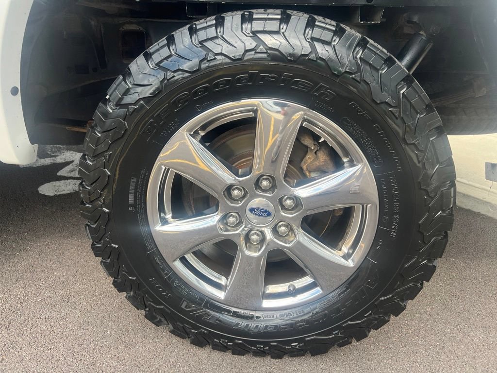 Used 2019 Ford F150 Lariat w/ Equipment Group 502A Luxury AWD/4WD image 13