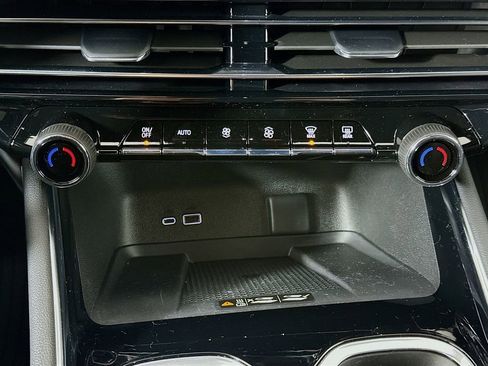 New 2026 Chevrolet Traverse Z71 w/ Enhanced Driving Package image 16