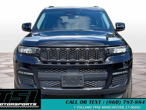 Used 2022 Jeep Grand Cherokee L Limited w/ Black Appearance Package AWD/4WD image 3