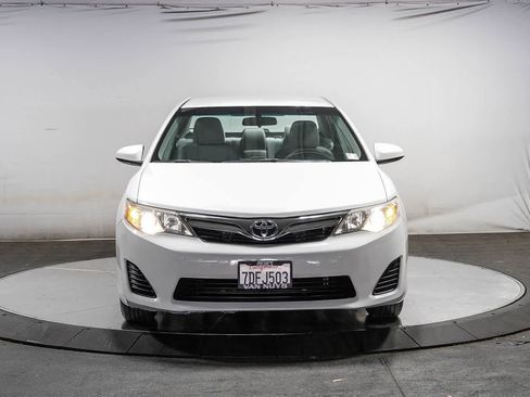 Used 2014 Toyota Camry LE FWD image 6