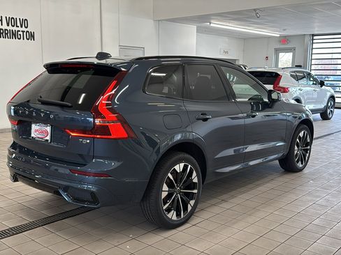 New 2026 Volvo XC60 T8 Plus w/ Climate Package AWD/4WD image 5