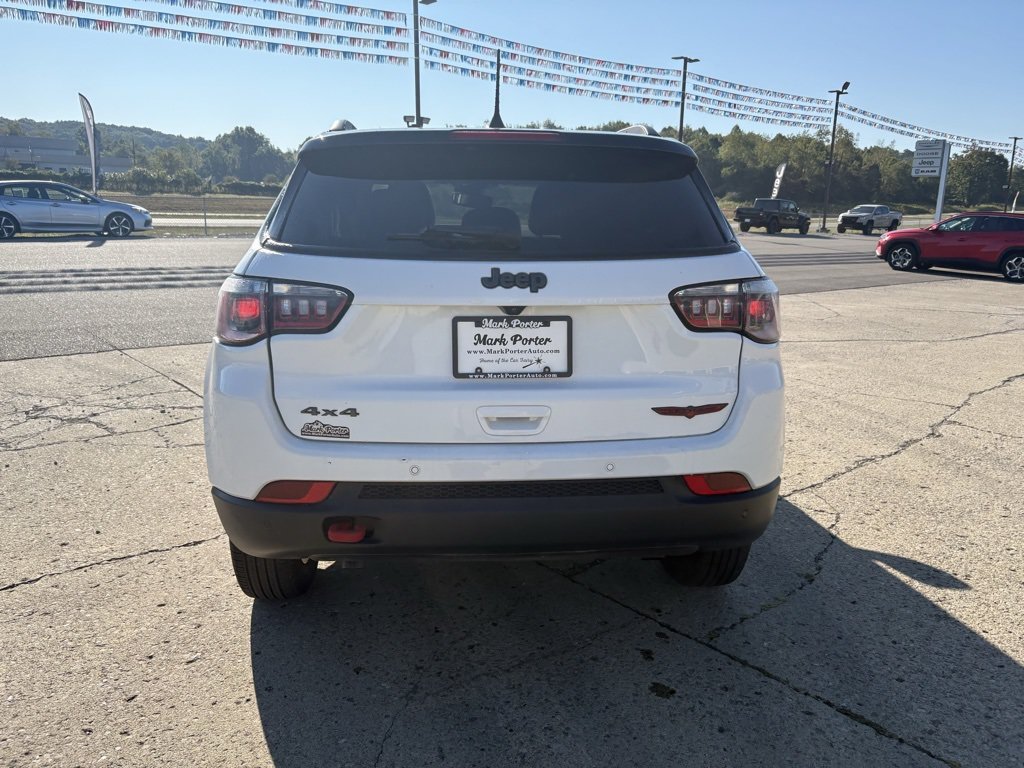 Used 2023 Jeep Compass Trailhawk AWD/4WD image 4