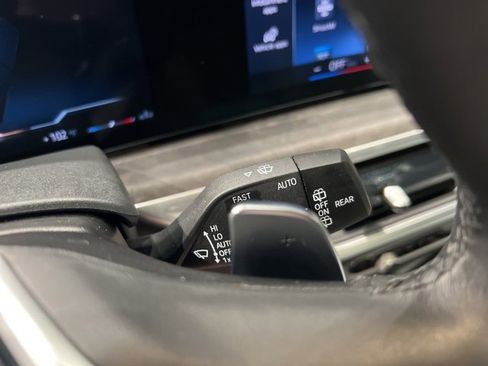 Used 2023 BMW X7 xDrive40i w/ Premium Package image 33