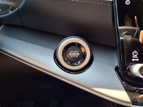 New 2026 Jeep Grand Wagoneer L Limited AWD/4WD image 8