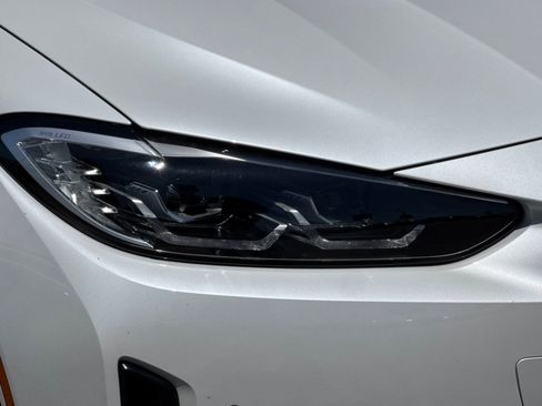 Used 2023 BMW i4 eDrive35 w/ Premium Package RWD image 10
