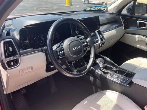Used 2022 Kia Sorento S FWD image 14