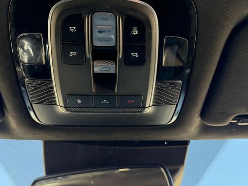 Used 2020 Hyundai Palisade Limited image 17