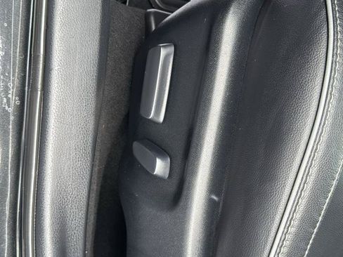 Used 2015 Toyota Corolla S Premium FWD image 11