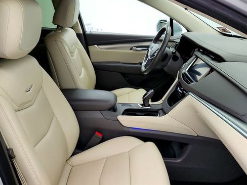Used 2019 Cadillac XT5 Luxury FWD image 24