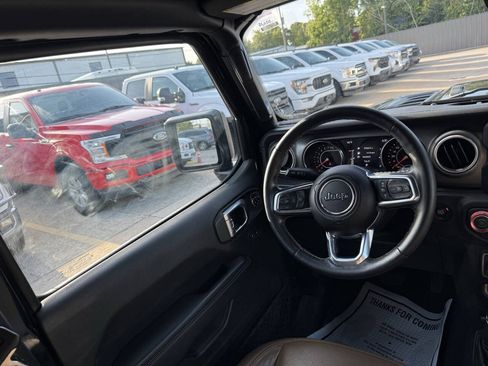 Used 2021 Jeep Wrangler Unlimited Rubicon AWD/4WD image 19