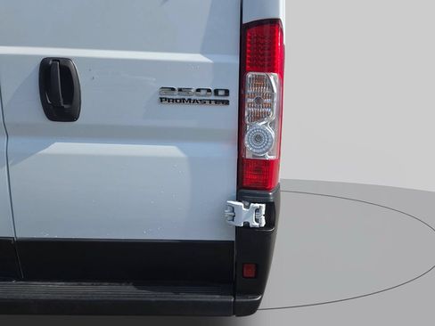 Used 2023 RAM ProMaster 2500 FWD image 18