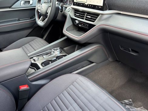 New 2026 Ford Explorer ST-Line w/ ST-Line Street Pack image 25