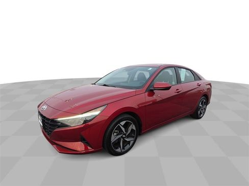 Used 2023 Hyundai Elantra SEL w/ Convenience Package image 1