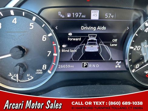 Used 2021 Nissan Titan SV w/ SV Convenience Package image 22