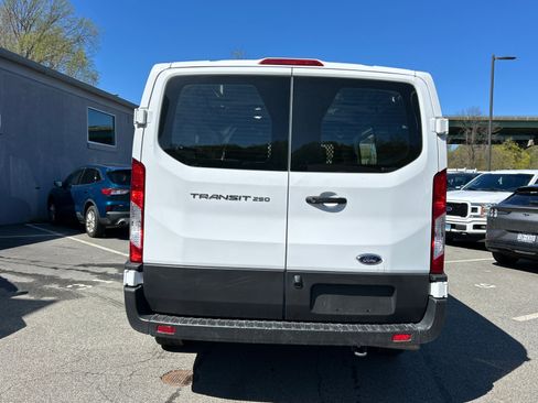 Used 2024 Ford Transit 250 Low Roof w/ Exterior Upgrade Package RWD image 7