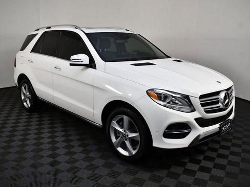 Used 2018 Mercedes-Benz GLE 350 4MATIC image 3