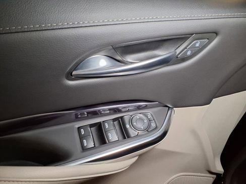 Certified 2023 Cadillac XT4 Luxury w/ Cold Weather Package image 14