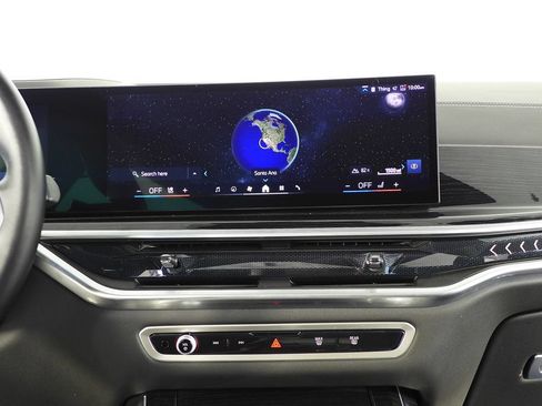 Used 2024 BMW X7 xDrive40i w/ M Sport Package AWD/4WD image 24