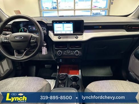 Used 2022 Ford Maverick XLT image 8