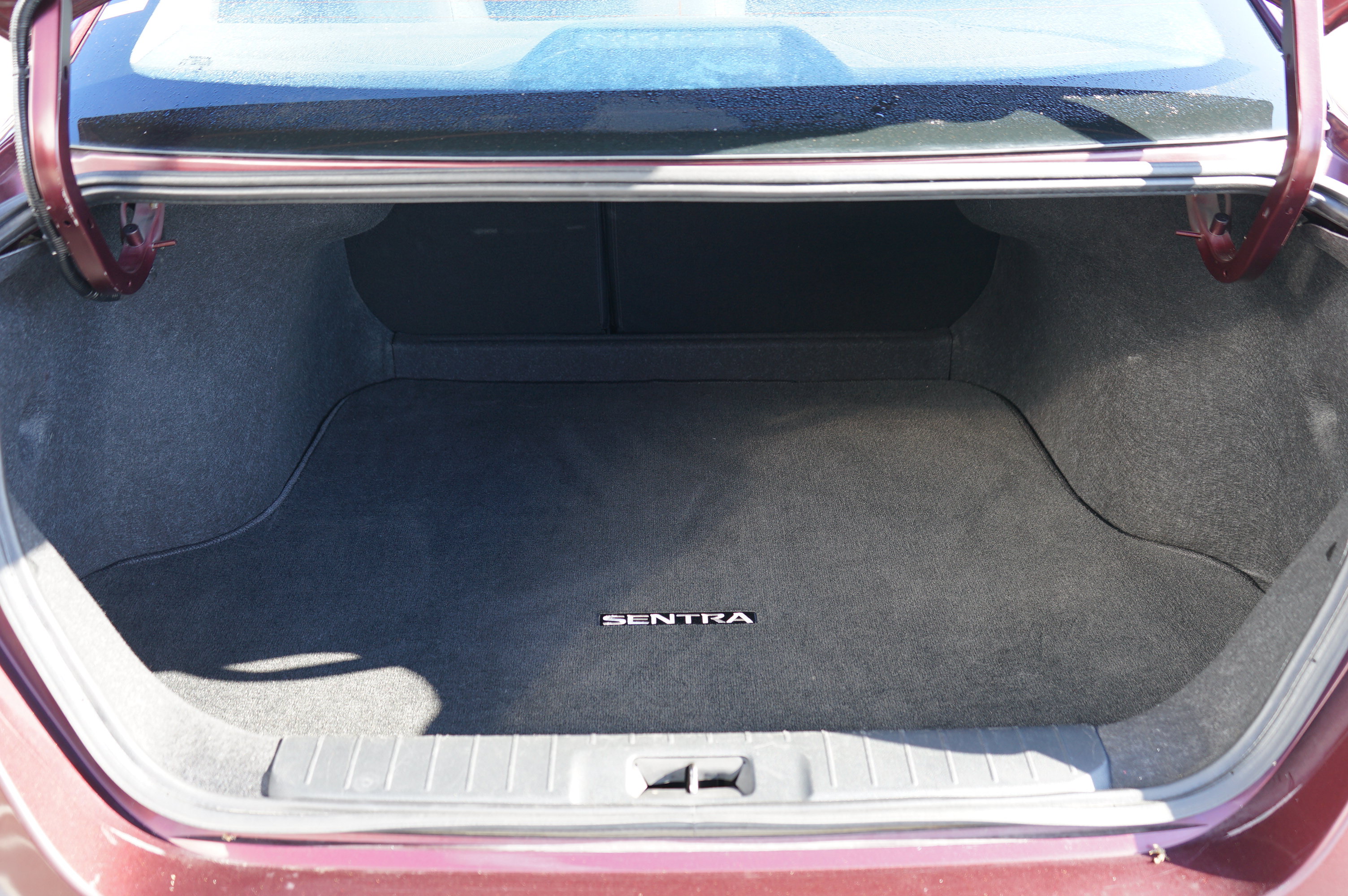 Used 2024 Nissan Sentra SV FWD image 11
