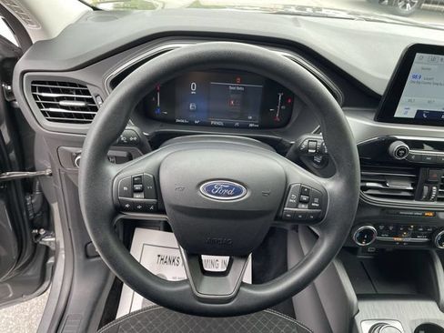 Certified 2025 Ford Escape Active AWD/4WD image 15