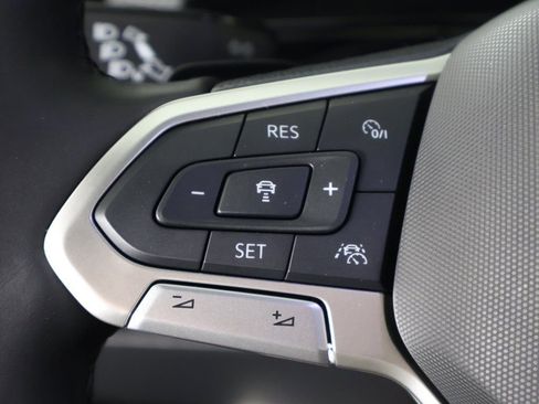 New 2024 Volkswagen Atlas Cross Sport SEL R-Line AWD/4WD image 47