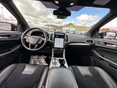 Used 2022 Ford Edge ST image 13