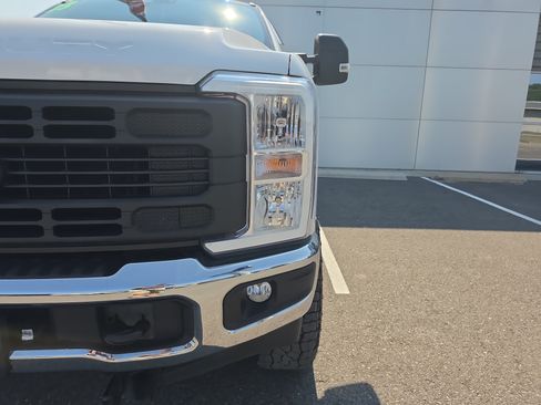 Used 2023 Ford F350 XL w/ XL Off-Road Package AWD/4WD image 10