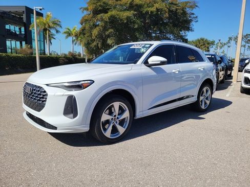 Certified 2025 Audi Q5 Premium Plus w/ Premium Plus image 4