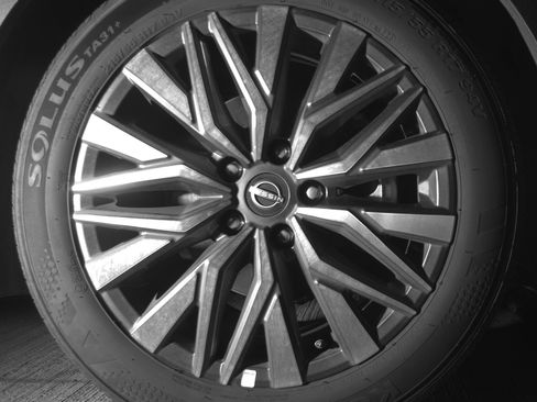 Used 2025 Nissan Altima 2.5 SV image 13