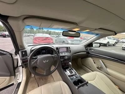Used 2014 INFINITI Q60 Convertible w/ Premium Package RWD image 5